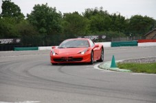 Guida Ferrari F 458 2 giri, autodromo di Sele Salerno