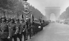 Tour privato della seconda guerra mondiale a Parigi per grandi gruppi
