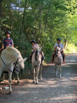 Passeggiata a cavallo nel verde di Benevento