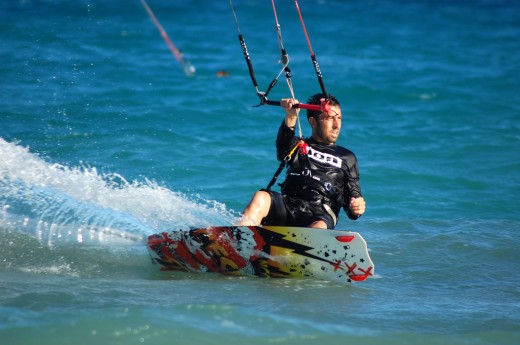 Una giornata di Kitesurf & soggiorno di 2 notti