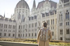 Spettacolo di danze folkloristiche ungheresi e crociera notturna a Budapest