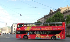 Saint Petersburg hop-on hop-off bus tour