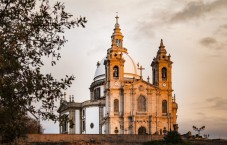 Tour di Braga per piccoli gruppi con trasferimento a Bom Jesus