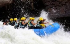 Pacchetto per discesa rafting: 4 persone