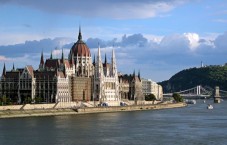 Hop-on hop-off bus tour Budapest