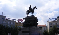 Guided walking tour in Sofia - breakfast with Sofia