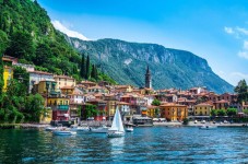 Sulle rive del Lago di Como - Tour in Vespa per 2 persone