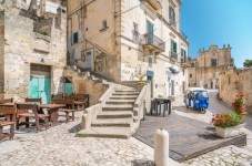 Soggiorno a Matera con SPA, tour privato dei Sassi di Matera e cena tipica