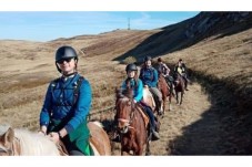 Passeggiata a cavallo tra le colline di Como