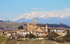 La Langa del Barolo - Tour in Vespa Elettrica per 2 persone