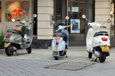 I Castelli delle Langhe, tra Storia e Mistero - Tour in Vespa per 2 persone