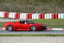 5 giri in pista in Ferrari a Torino