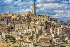 Soggiorno a Matera con SPA, tour privato dei Sassi di Matera e cena tipica