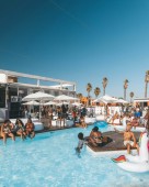 Addio al Celibato a Bucarest: Pool Party