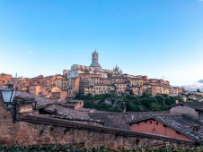 Tour San Gimignano, Siena, Monteriggioni e Chianti con degustazione di vini