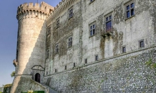 Bracciano Castle half-day tour with lunch