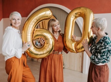 Vivere bene dopo i 60 anni: 10 cose da fare assolutamente